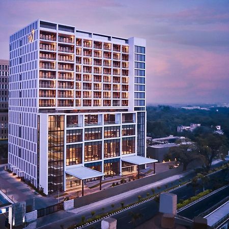 Готель Taj Wellington Mews Ченнаї Екстер'єр фото