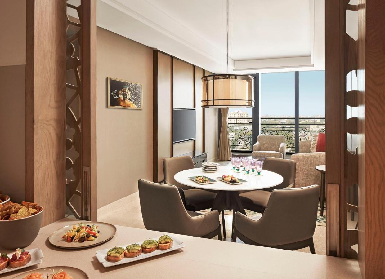 Готель Taj Wellington Mews Ченнаї Екстер'єр фото
