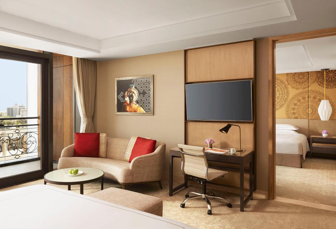 Готель Taj Wellington Mews Ченнаї Екстер'єр фото