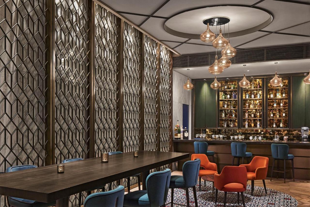 Готель Taj Wellington Mews Ченнаї Екстер'єр фото